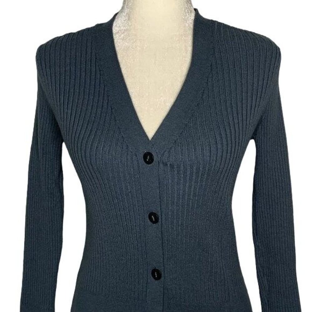 A New Day Button Up Cardigan Sweater M Grey Ribbed Knit V Neck Long Sleeves - Picture 2 of 4